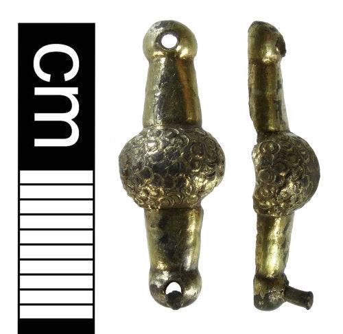 Supports médiévaux en cuir pour barre et chardon