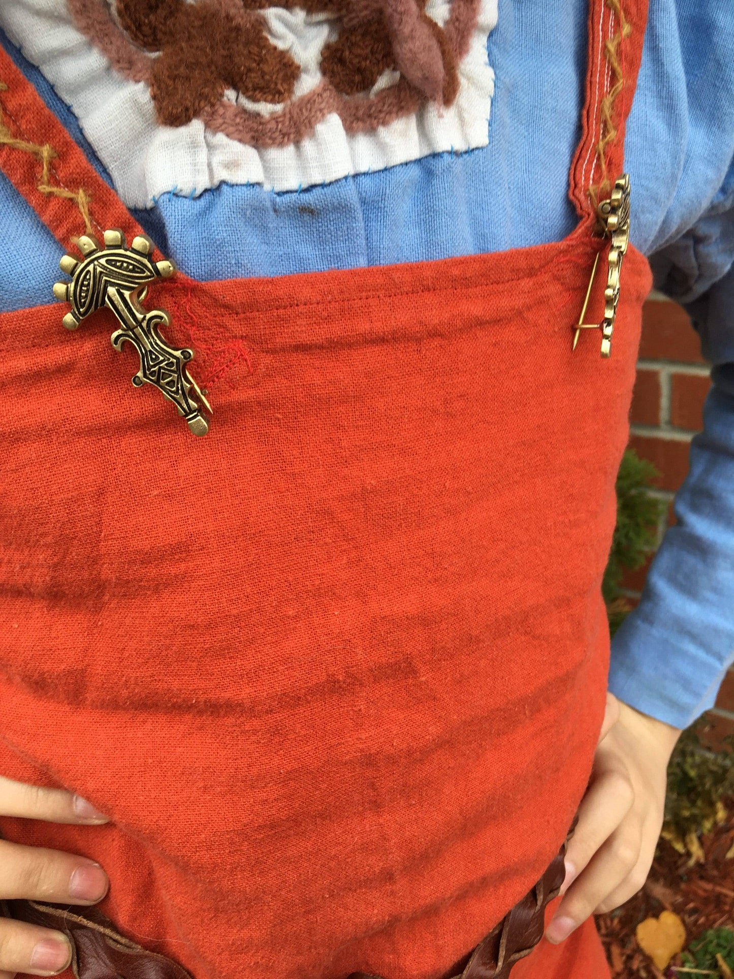 Broches mérovingiennes et montures de ceinture