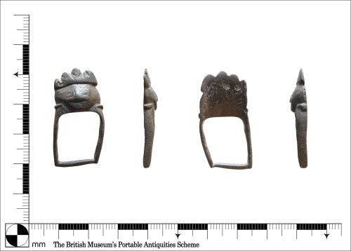 Boucle en forme de roi