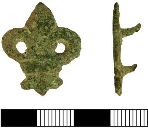 Large Fleur de Lys Belt Mounts (set-4) - for sewing onto hats, belts, purses