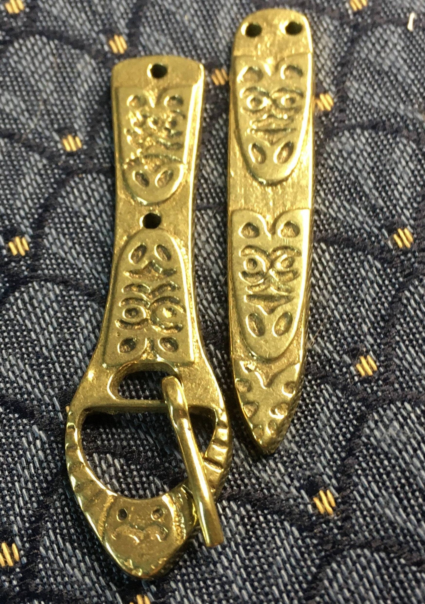 Ensemble Viking Buckle, boucle et chape, visages sculptés, réplique authentique, petite boucle, boucle de reconstitution, ceinture en cuir