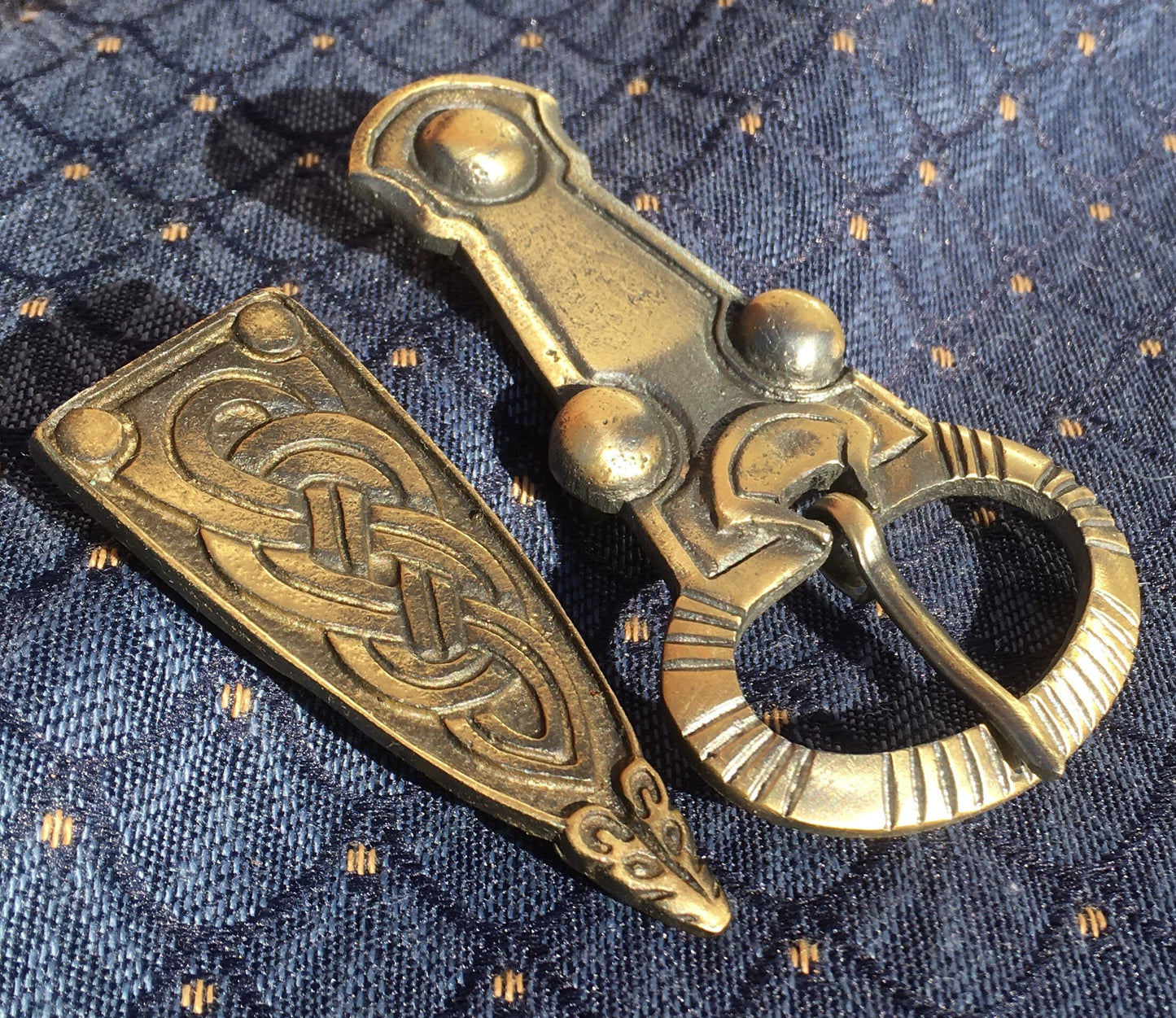Frankish Buckle and strap end in Bronze