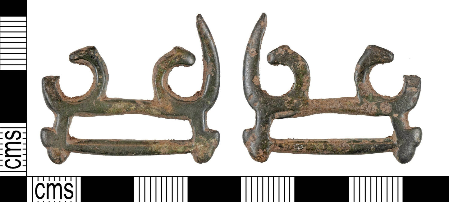 Roman Buckle with triangular design