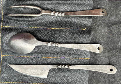 Hand-forged cutlery set - 3 piece medieval style