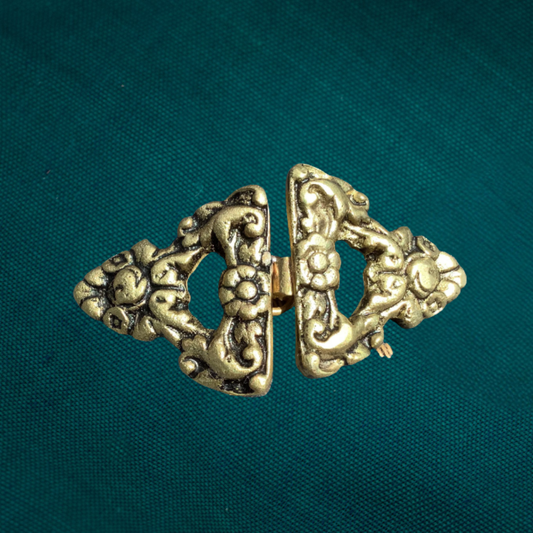 Renaissance Cloak Clasps - Triangular Flowers