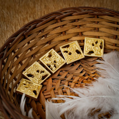 Clous médiévaux ronds en laiton - 8 pétales de fleurs rondes