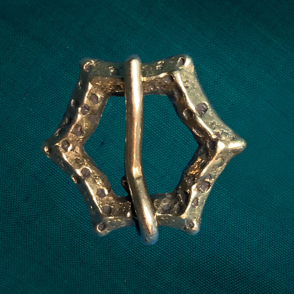 Petite broche médiévale en laiton Sexfoil (ensemble de deux)