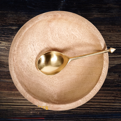 Cuillère médiévale en laiton avec embout en forme de pyramide