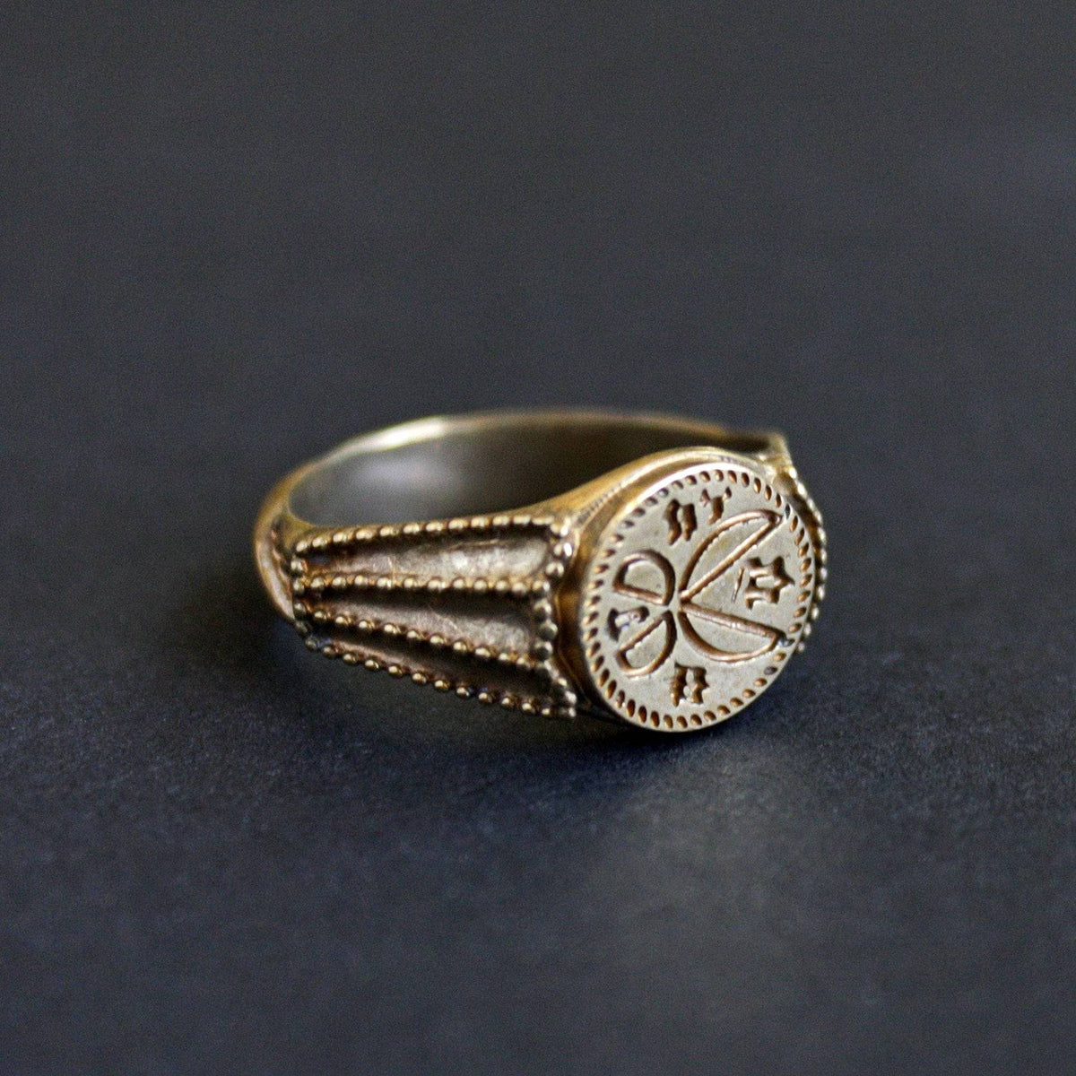 Medieval Signature Rings Signet Ring with Engraving of Shears - 15th century – Reliquaria Medieval