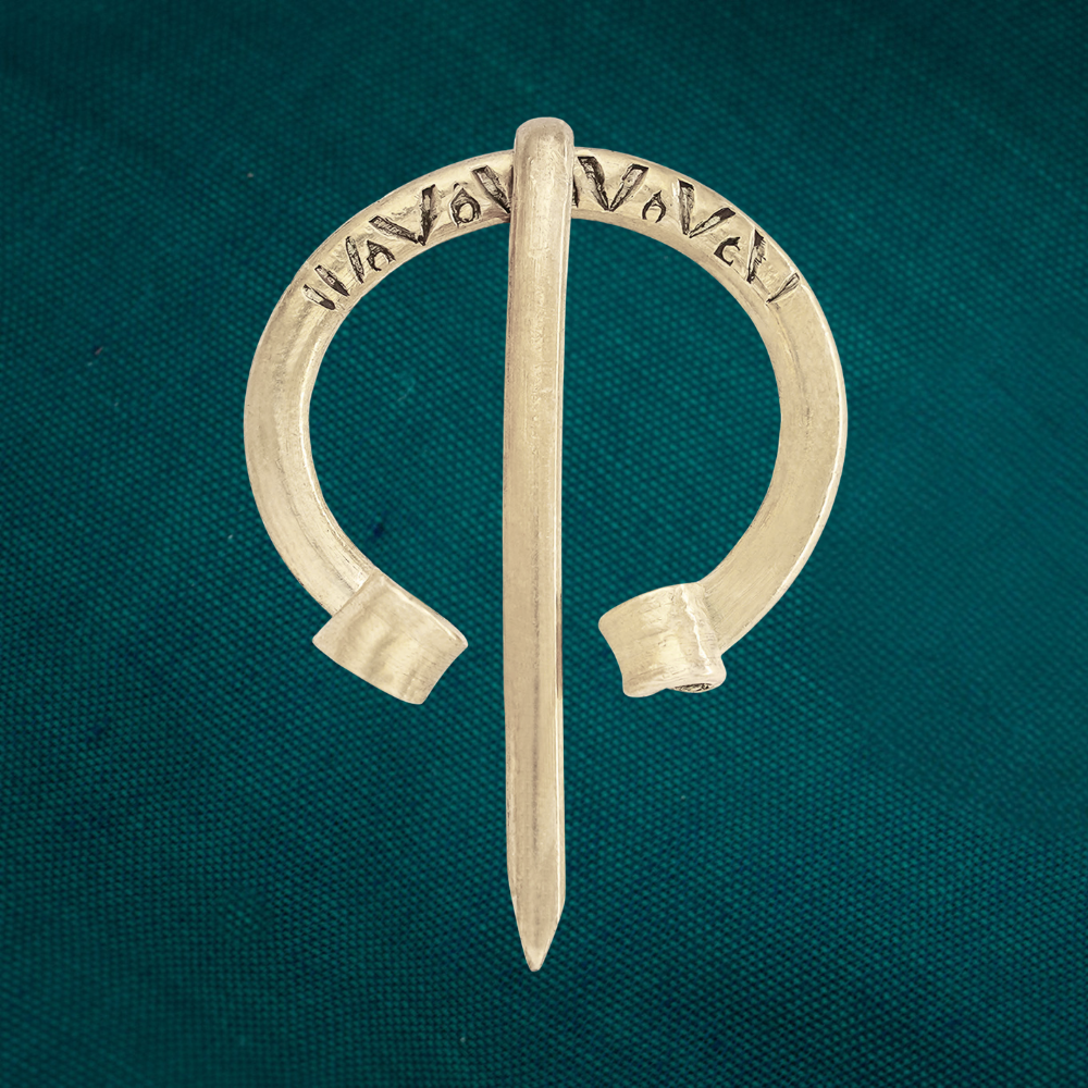 Petite Fibule Penannulaire Décorée