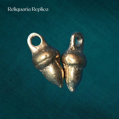 Brass Acorn Buttons (set of4)