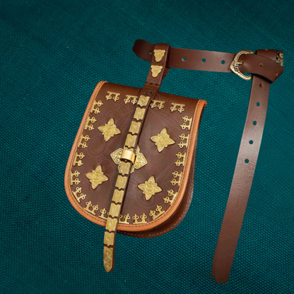 Pochette de ceinture en cuir avec bascule en corne - Authentique Médiéval