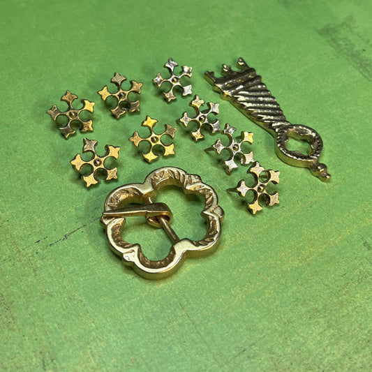 Ensemble de montage de ceinture médiévale - Flocons de neige et extrémité de sangle quadrilobe - Ensemble de ceinture de vacances