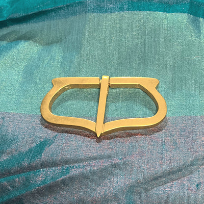 Late medieval - 2.5 inch brass buckle for a large belt