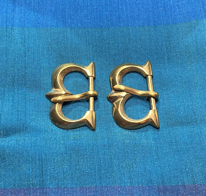 14th century - set of 2 solid brass buckles for 3/4 strap