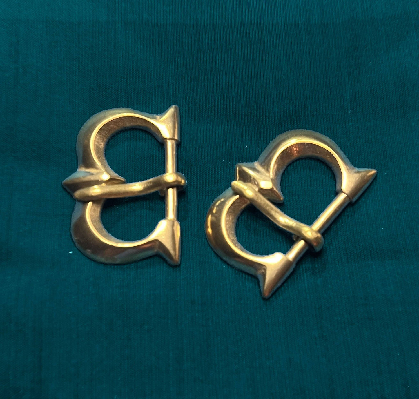 14th century - set of 2 solid brass buckles for 3/4 strap