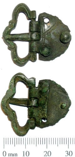 Small Medieval Buckle Trilobed (set of 2)