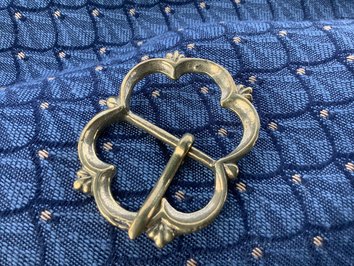 Medieval Spectacle Buckle - Double Tri-lobed Spectacle