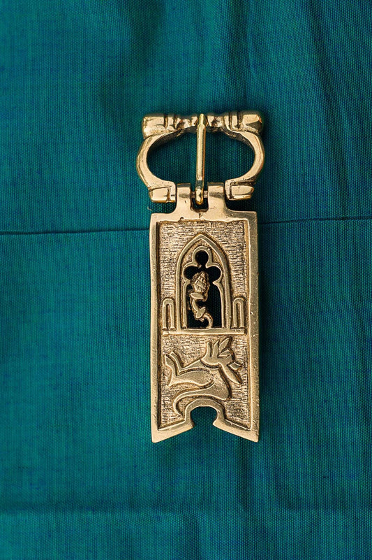 Boucle médiévale avec gland et gargouille